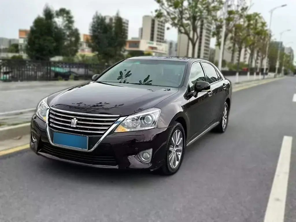 2012 Toyota Crown 2.5L 193HP V6 6AT