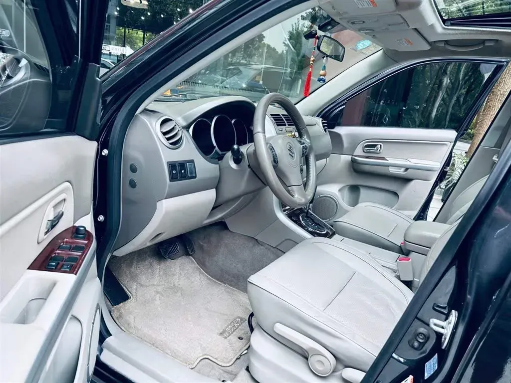 2008 Suzuki Grand Vitara 3.2L 224HP V6 5AT,autocango,china used car exporter,china ev exporter,chinese used car exporter,chinese used ev exporter