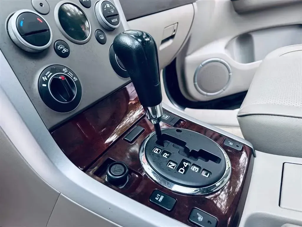 2008 Suzuki Grand Vitara 3.2L 224HP V6 5AT,autocango,china used car exporter,china ev exporter,chinese used car exporter,chinese used ev exporter