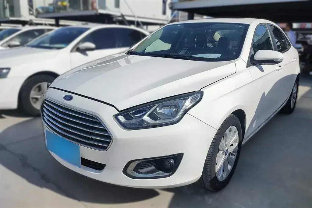 2015 Ford Escort 1.5L 113HP L4 6AT