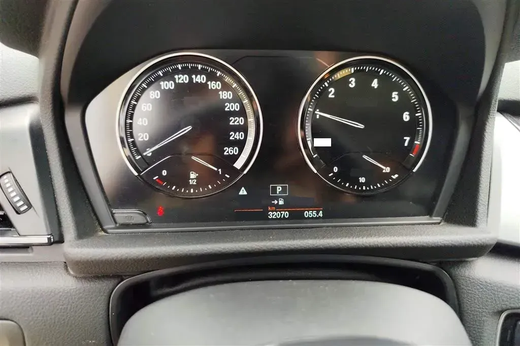 2019 BMW 2 Series SUV 1.5T 140HP L3 7DCT,autocango,china used car exporter,china ev exporter,chinese used car exporter,chinese used ev exporter