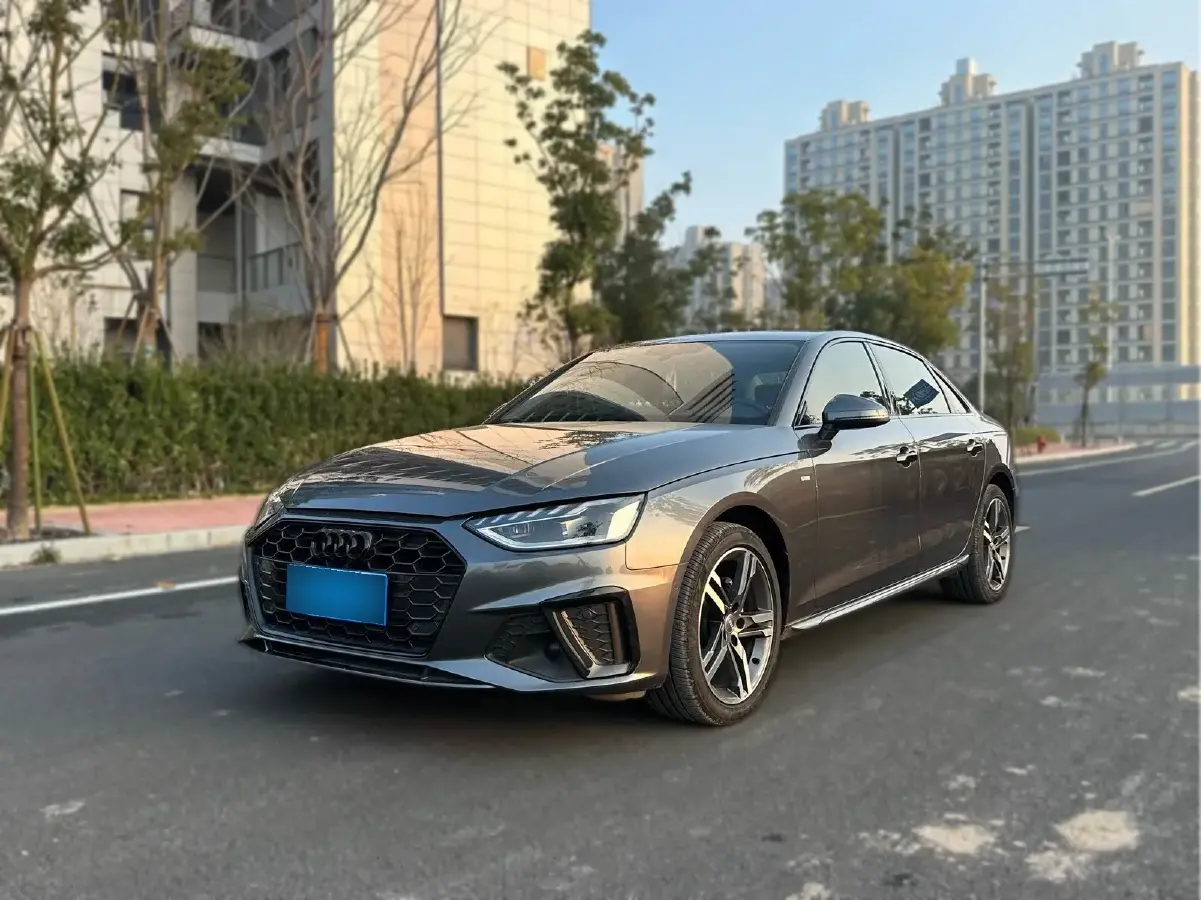 2020 Audi A4L 2.0T 190HP L4 7DCT