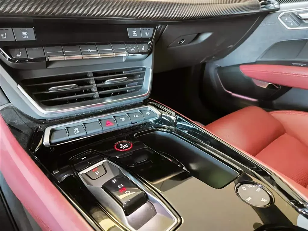 2023 Audi RS e-tron GT 2AT BEV 93.4KWH,autocango,china used car exporter,china ev exporter,chinese used car exporter,chinese used ev exporter