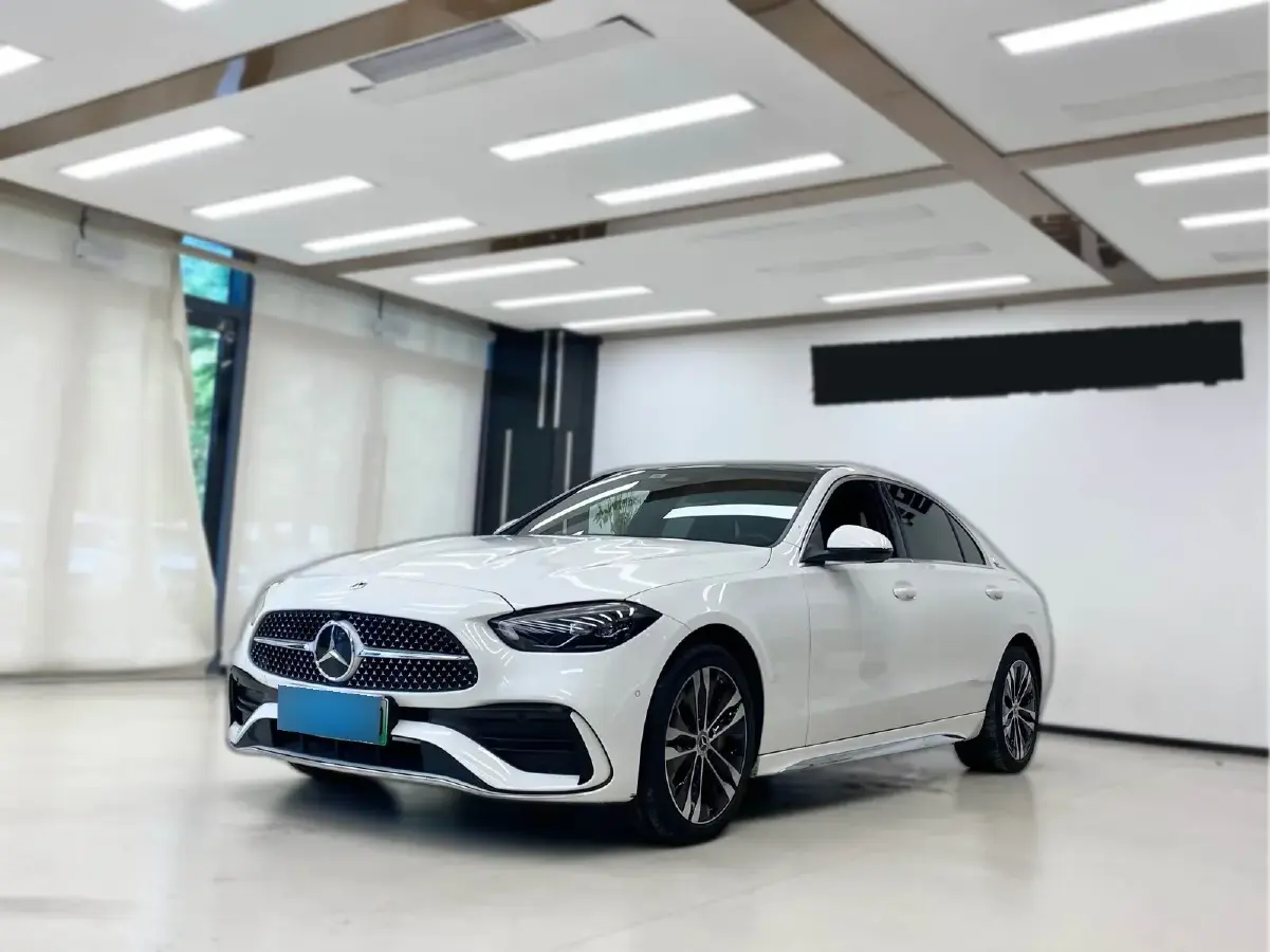 2024 Mercedes-Benz C Class 2.0T 204HP L4 9AT PHEV 25.4KWH