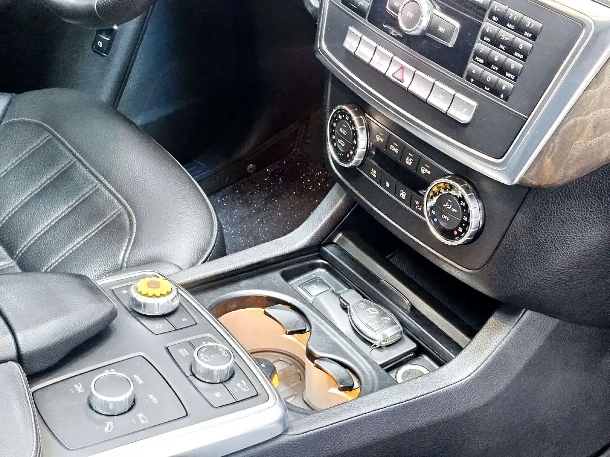 2015 Mercedes-Benz GL Class 3.0T 333HP V6 7AT,autocango,china used car exporter,china ev exporter,chinese used car exporter,chinese used ev exporter