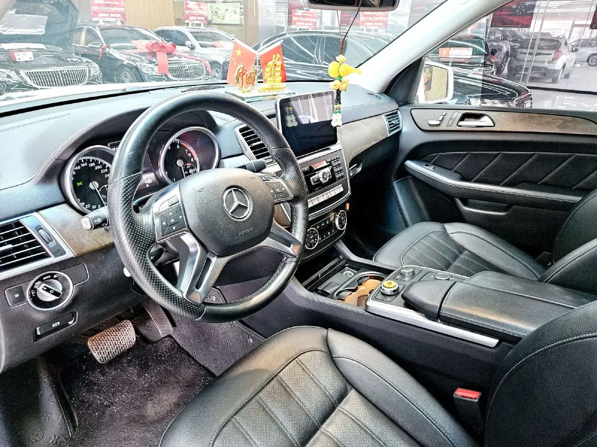 2015 Mercedes-Benz GL Class 3.0T 333HP V6 7AT,autocango,china used car exporter,china ev exporter,chinese used car exporter,chinese used ev exporter