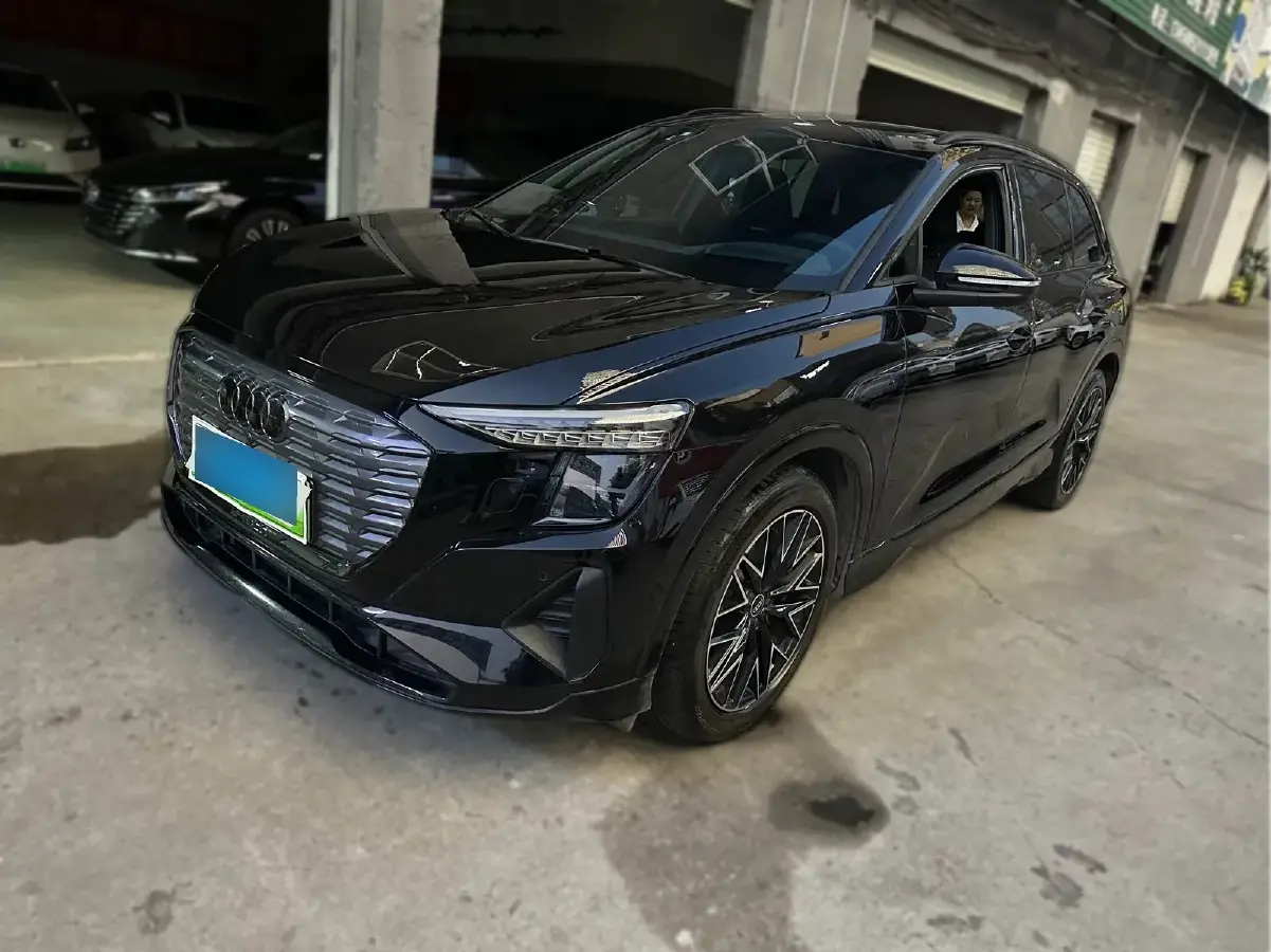 2023 Audi Q5 e-tron BEV 83.4KWH