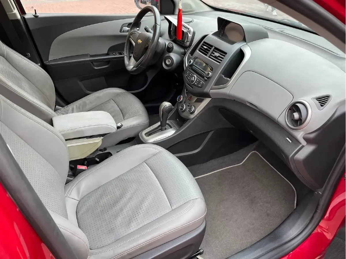 2014 Chevrolet Aveo 1.6L 121HP L4 6AT,autocango,china used car exporter,china ev exporter,chinese used car exporter,chinese used ev exporter