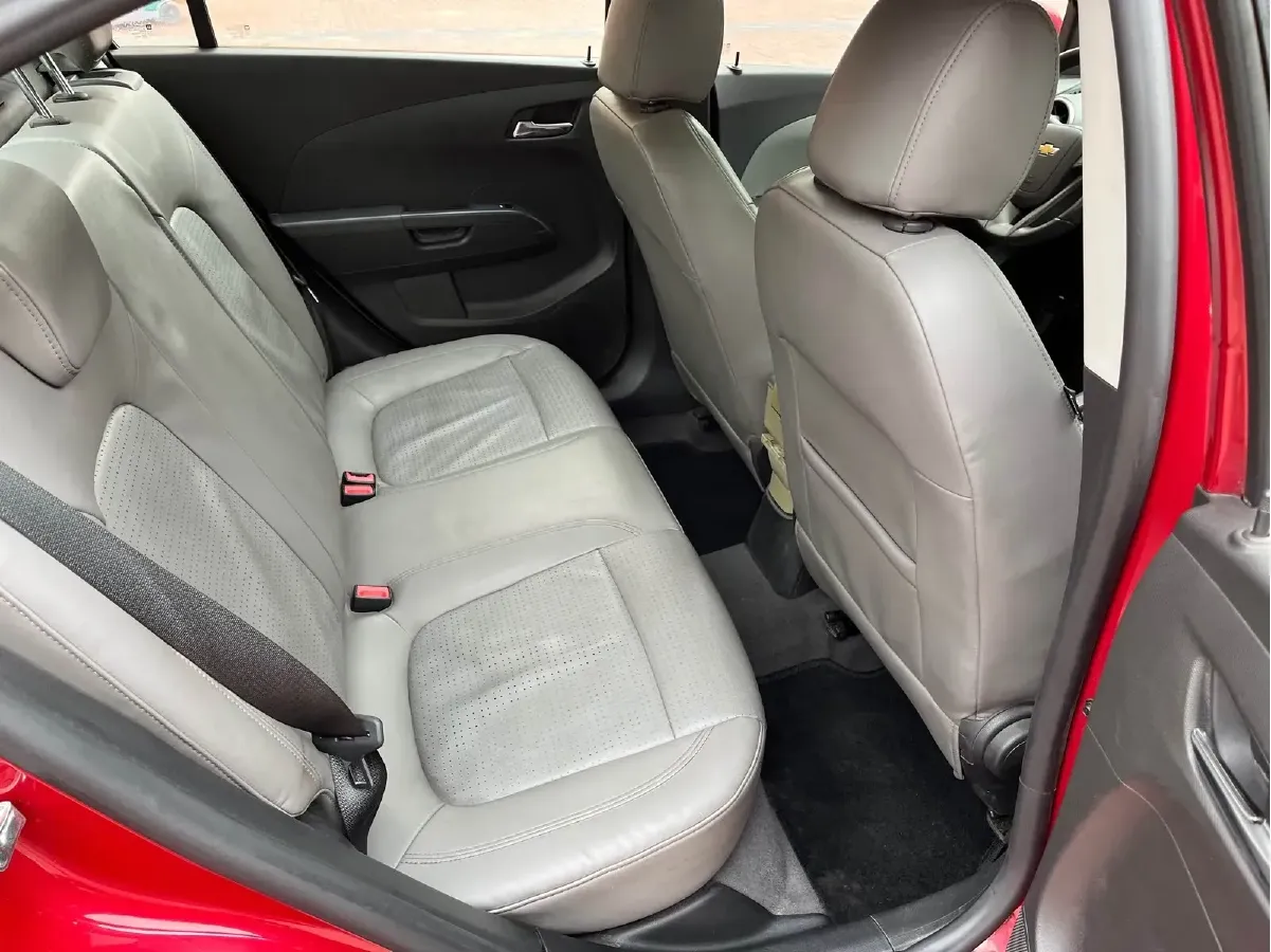 2014 Chevrolet Aveo 1.6L 121HP L4 6AT,autocango,china used car exporter,china ev exporter,chinese used car exporter,chinese used ev exporter