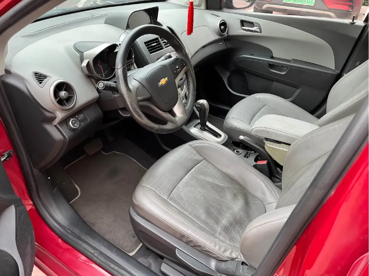 2014 Chevrolet Aveo 1.6L 121HP L4 6AT,autocango,china used car exporter,china ev exporter,chinese used car exporter,chinese used ev exporter