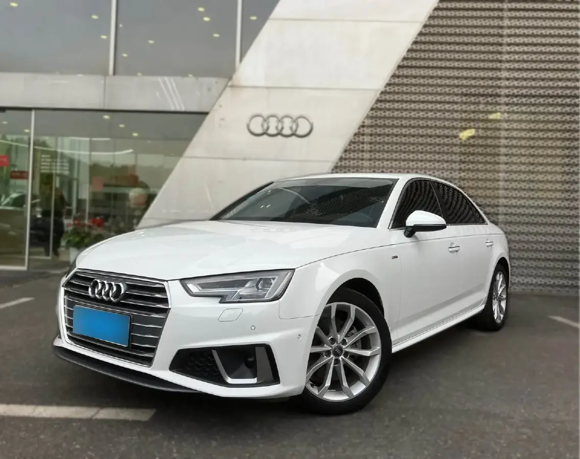 2019 Audi A4L 2.0T 190HP L4 7DCT