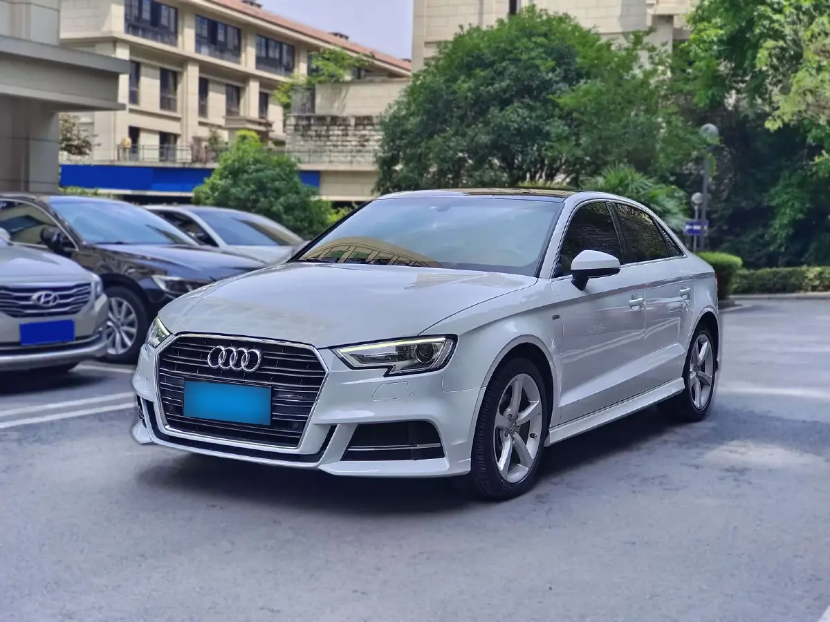 2017 Audi A3 1.4T 150HP L4 7DCT