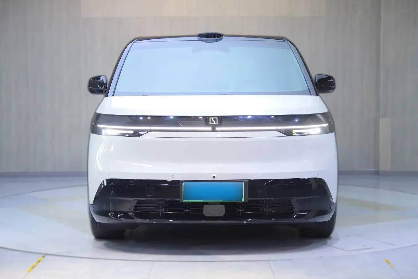 2025 Zeekr MIX BEV 102KWH