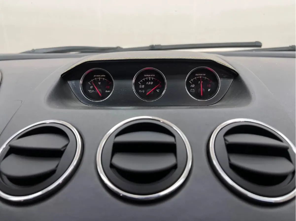 2010 Lamborghini Gallardo 5.2L 557HP V10 6AMT,autocango,china used car exporter,china ev exporter,chinese used car exporter,chinese used ev exporter