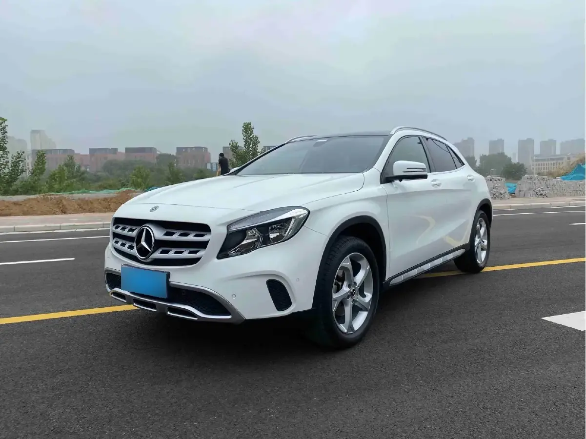 2019 Mercedes-Benz GLA Class 1.6T 156HP L4 7DCT