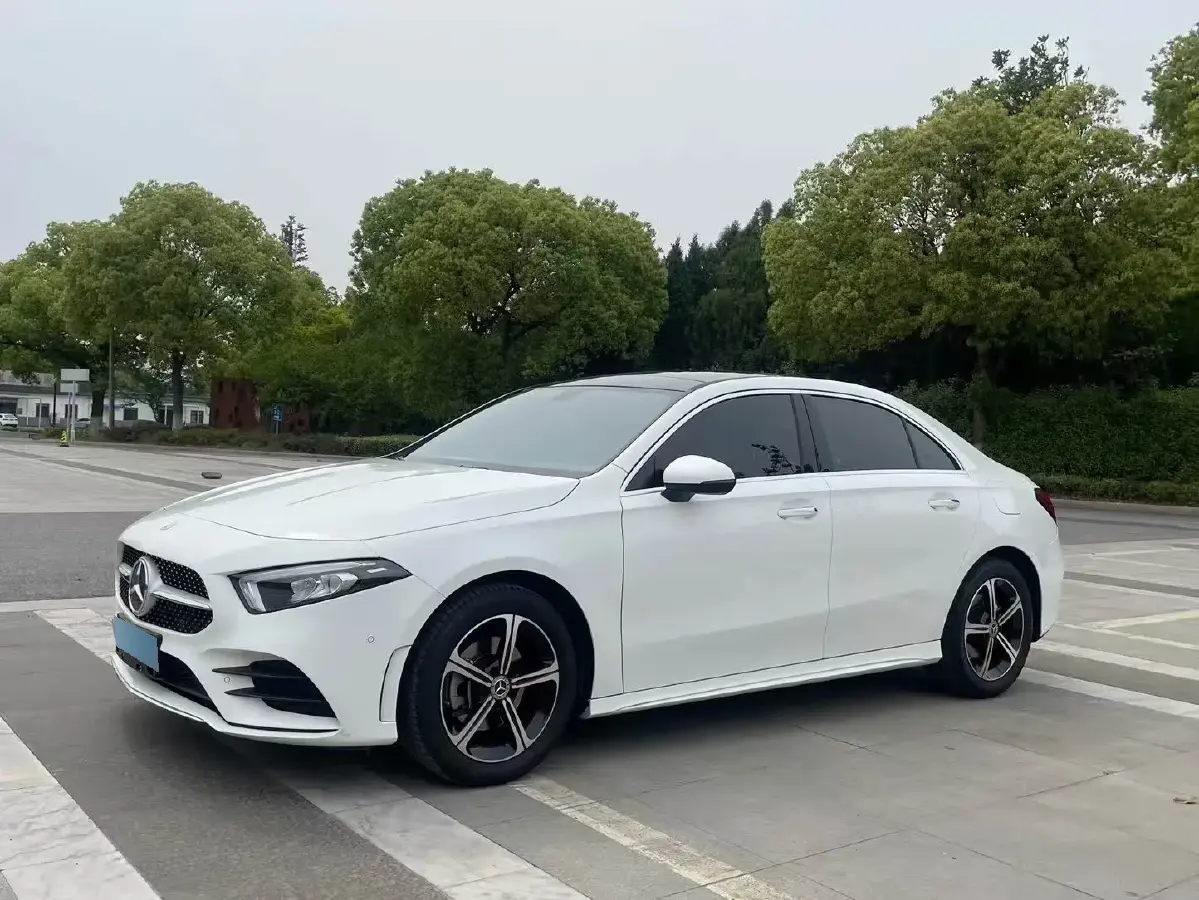2022 Mercedes-Benz A Class 1.3T 163HP L4 7DCT