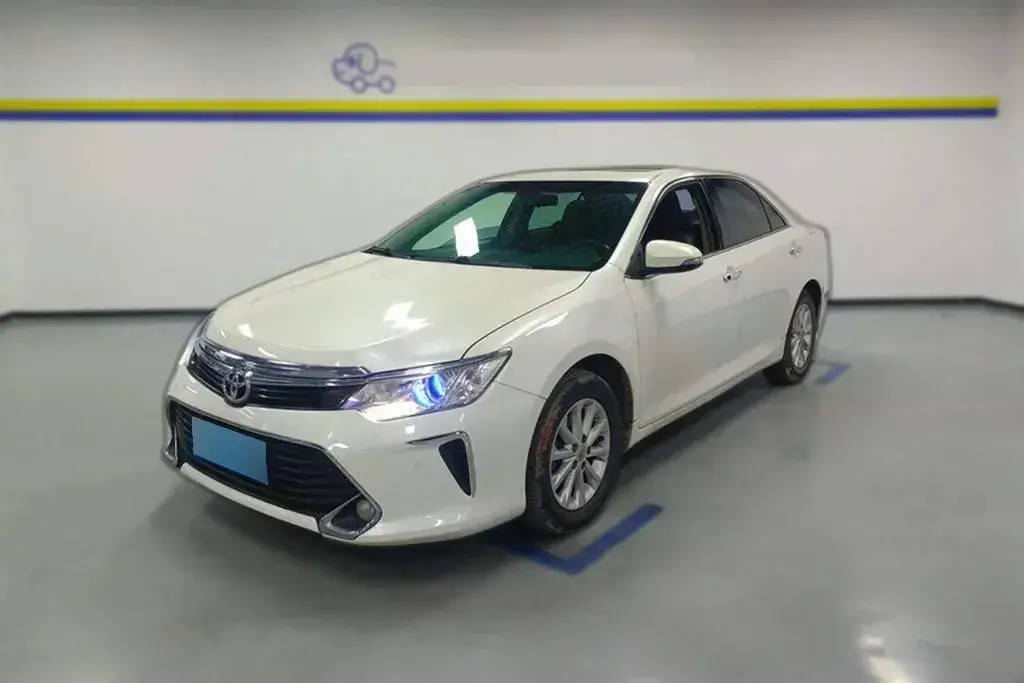 2016 Toyota Camry 2.0L 167HP L4 6AT