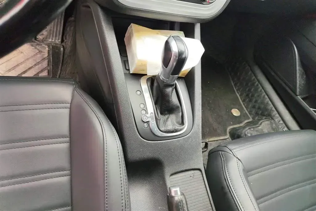 2015 Volkswagen Scirocco 1.4T 122HP L4 7DCT,autocango,china used car exporter,china ev exporter,chinese used car exporter,chinese used ev exporter