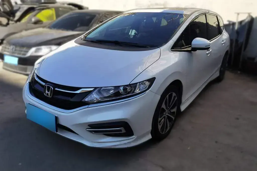 2017 Honda Jade 1.5T 156HP L4 CVT