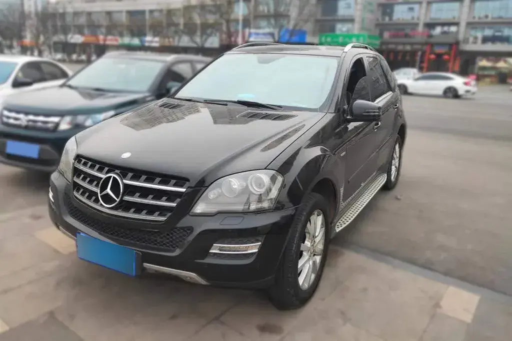 2010 Mercedes-Benz M Class 3.5L 272HP V6 7AT