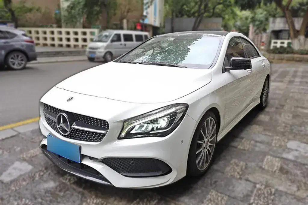 2018 Mercedes-Benz CLA Class 2.0T 184HP L4 7DCT