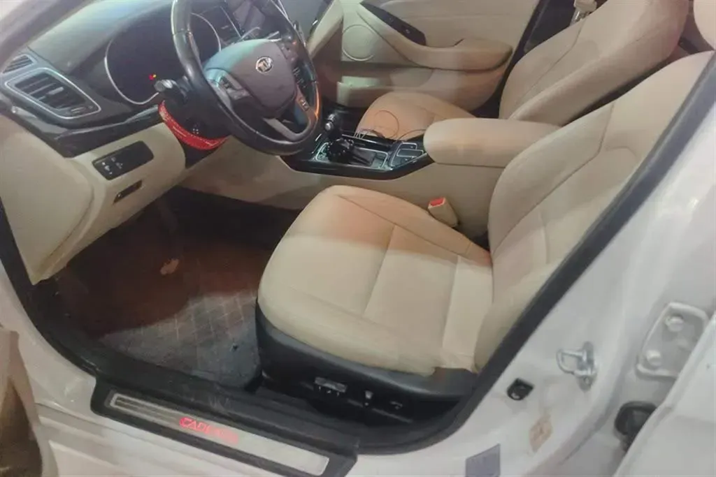 2013 Kia Cadenza 2.4L 180HP L4 6AT,autocango,china used car exporter,china ev exporter,chinese used car exporter,chinese used ev exporter