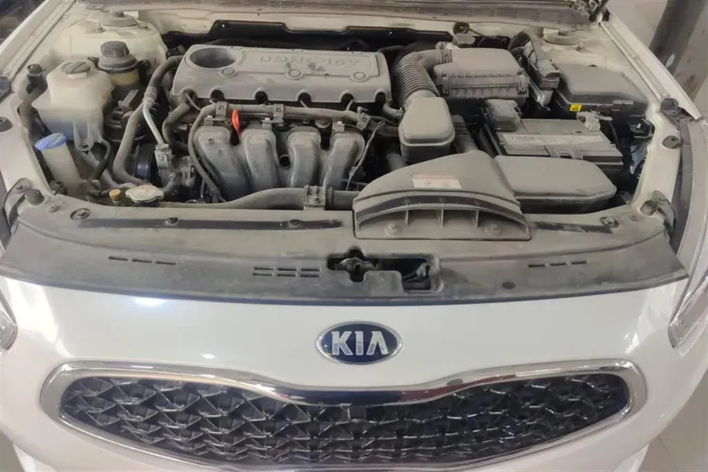 2013 Kia Cadenza 2.4L 180HP L4 6AT,autocango,china used car exporter,china ev exporter,chinese used car exporter,chinese used ev exporter