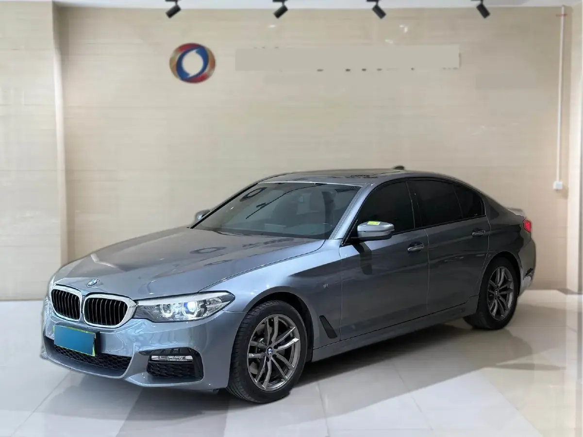 2018 BMW 5 Series 2.0T 184HP L4 8AT