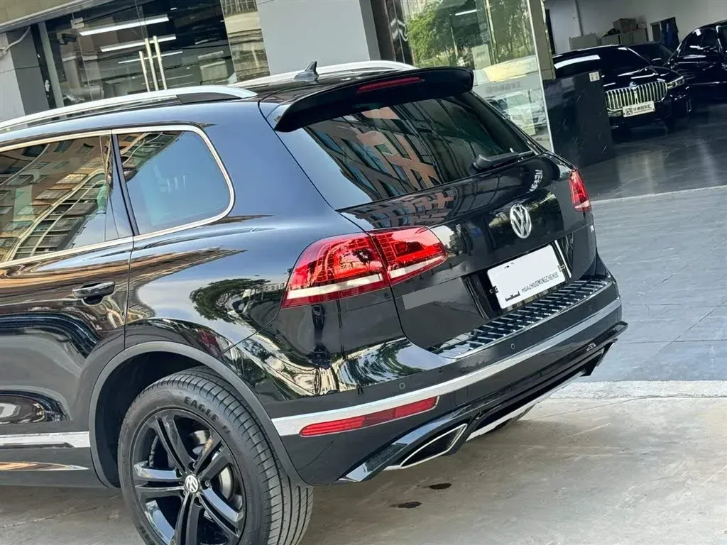 2017 Volkswagen Touareg 3.0T 320HP V6 8AT,autocango,china used car exporter,china ev exporter,chinese used car exporter,chinese used ev exporter