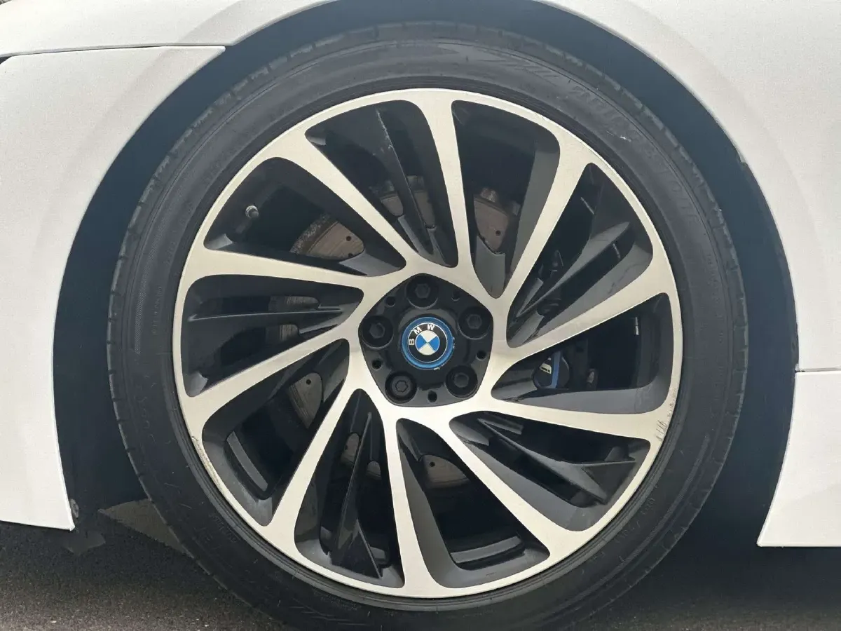 2014 BMW i8 1.5T 231HP L3 6AT PHEV 7.1KWH,autocango,china used car exporter,china ev exporter,chinese used car exporter,chinese used ev exporter