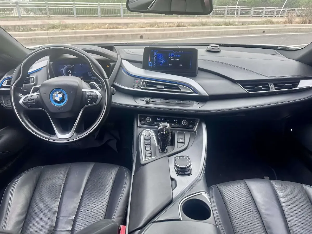 2014 BMW i8 1.5T 231HP L3 6AT PHEV 7.1KWH,autocango,china used car exporter,china ev exporter,chinese used car exporter,chinese used ev exporter