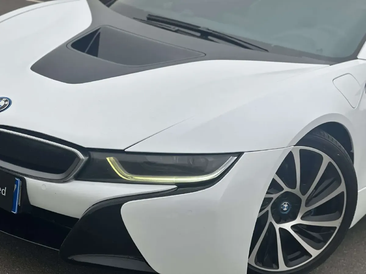 2014 BMW i8 1.5T 231HP L3 6AT PHEV 7.1KWH,autocango,china used car exporter,china ev exporter,chinese used car exporter,chinese used ev exporter