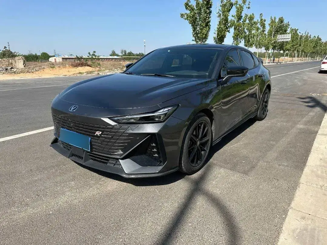 2022 ChangAn UNI-V 1.5T 188HP L4 7DCT