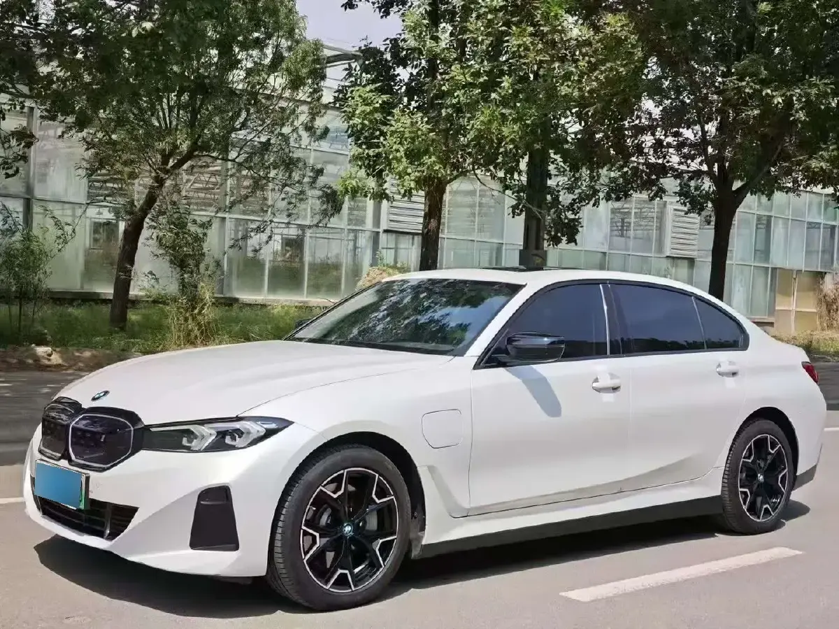 2022 BMW i3 BEV 70KWH