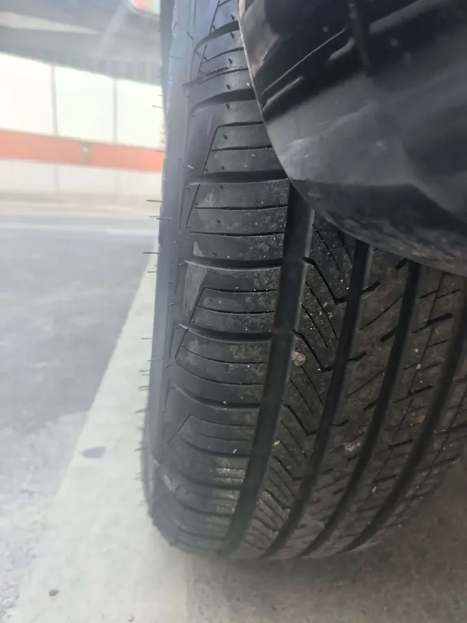 2012 Suzuki Grand Vitara 2.4L 166HP L4 5MT,autocango,china used car exporter,china ev exporter,chinese used car exporter,chinese used ev exporter