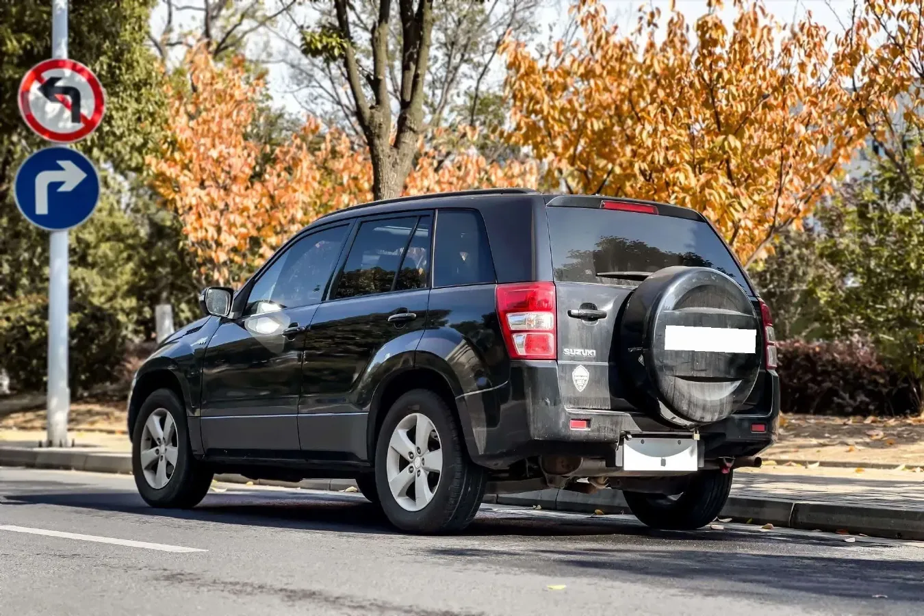 2012 Suzuki Grand Vitara 2.4L 166HP L4 5MT,autocango,china used car exporter,china ev exporter,chinese used car exporter,chinese used ev exporter