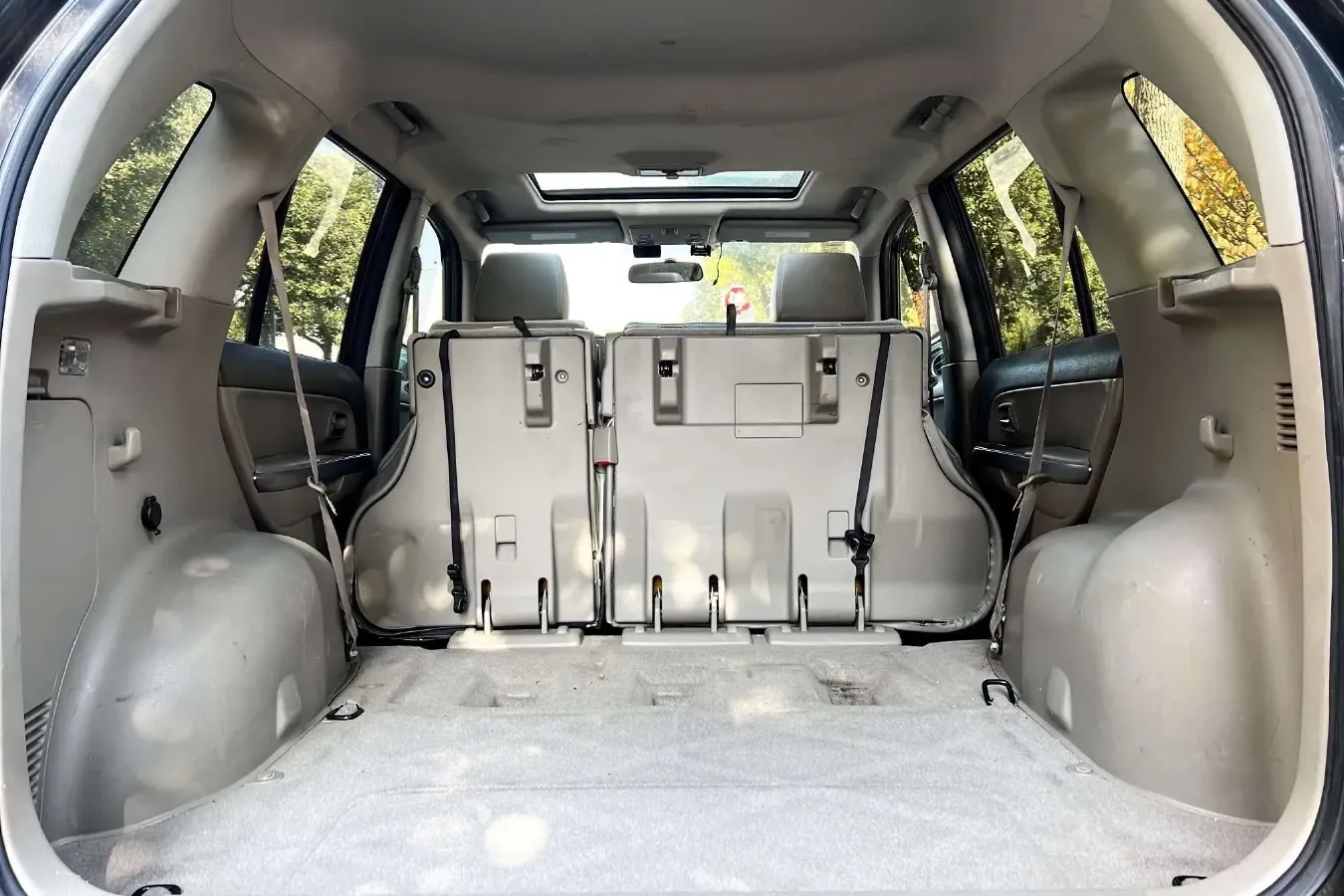 2012 Suzuki Grand Vitara 2.4L 166HP L4 5MT,autocango,china used car exporter,china ev exporter,chinese used car exporter,chinese used ev exporter