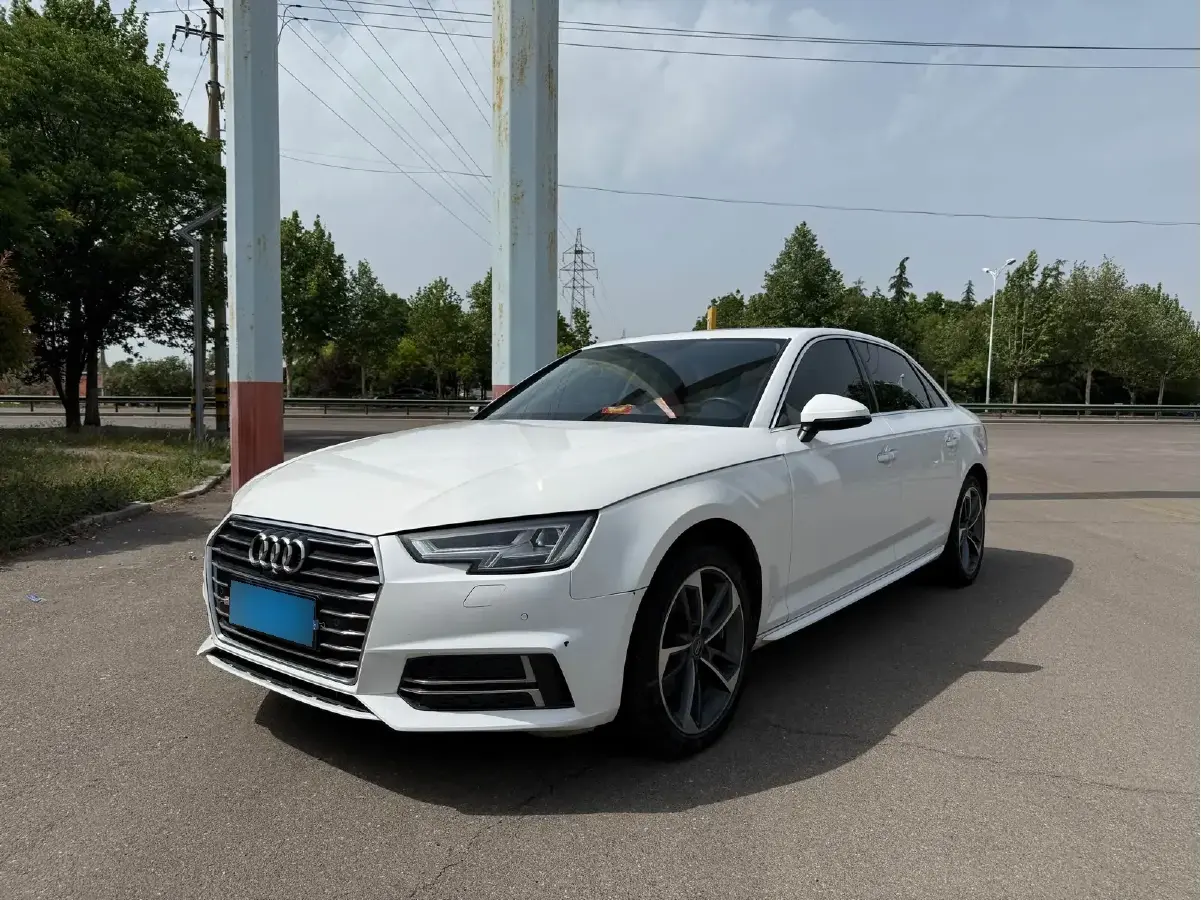 2019 Audi A4L 2.0T 190HP L4 7DCT