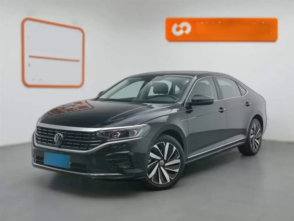 2023 Volkswagen Passat 2.0T 186HP L4 7DCT