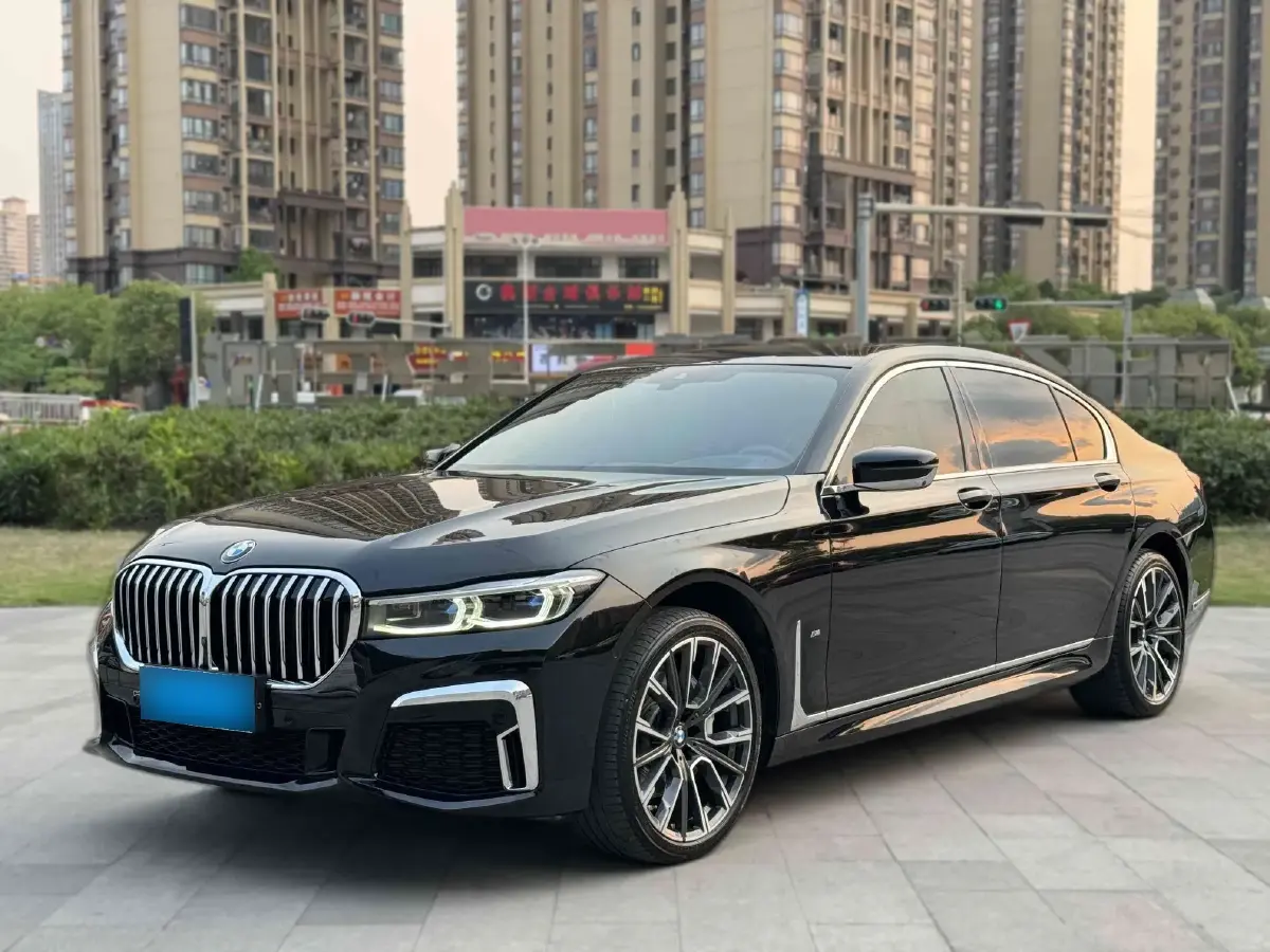2019 BMW 7 Series 3.0T 340HP L6 8AT