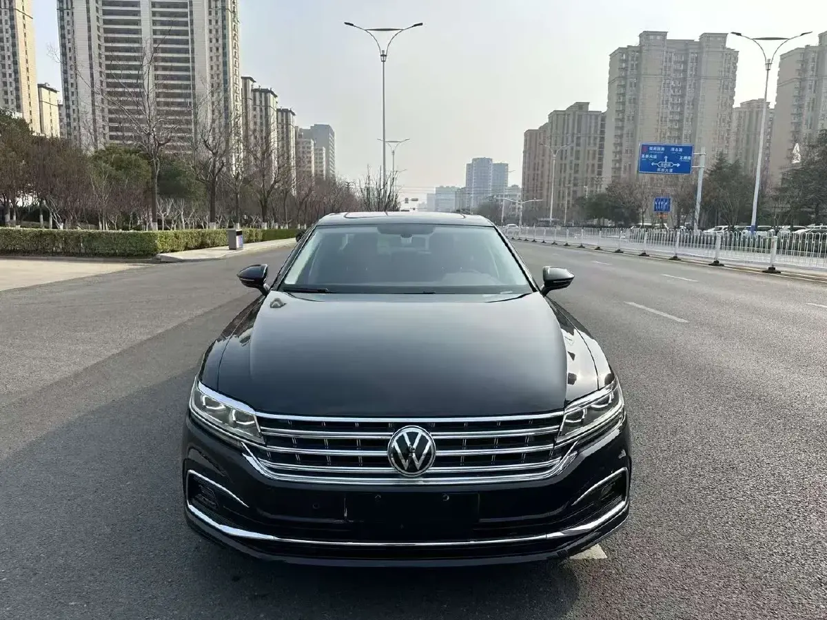 2021 Volkswagen Phideon 2.0T 224HP L4 7DCT