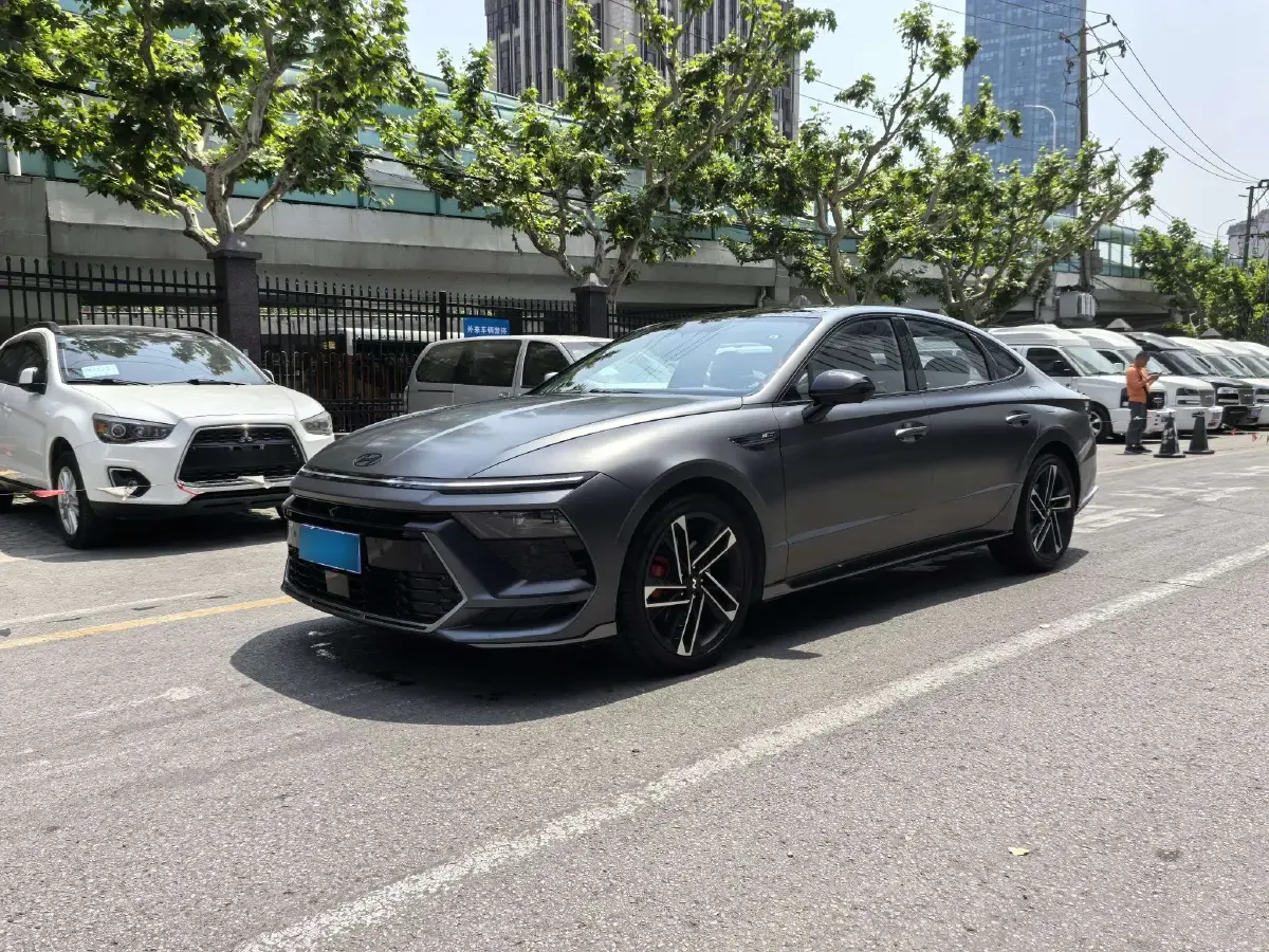 2024 Hyundai Sonata 2.0T 250HP L4 8AT