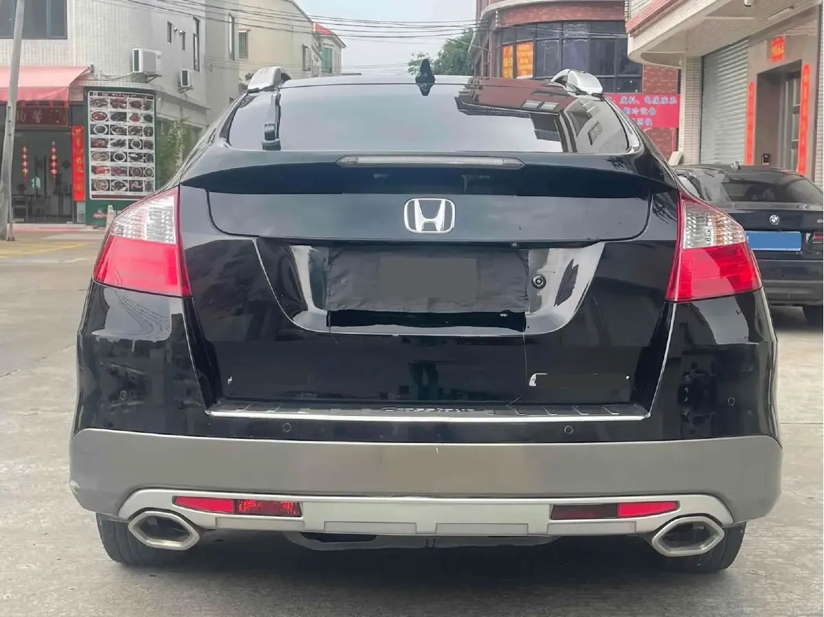 2014 Honda Crosstour 2.4L 197HP L4 5AT,autocango,china used car exporter,china ev exporter,chinese used car exporter,chinese used ev exporter