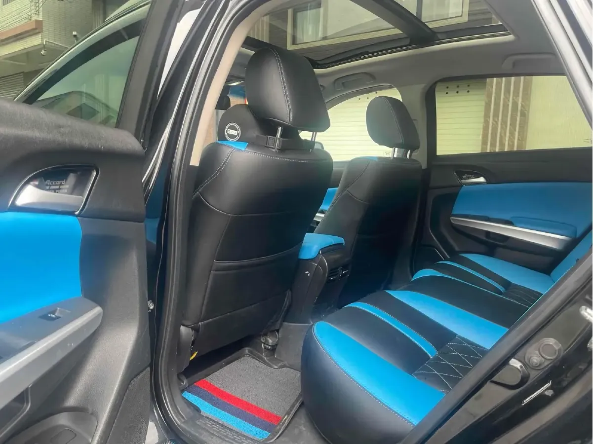 2014 Honda Crosstour 2.4L 197HP L4 5AT,autocango,china used car exporter,china ev exporter,chinese used car exporter,chinese used ev exporter