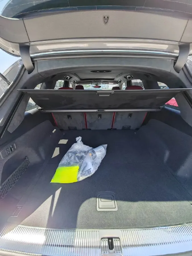 2024 Audi SQ7 4.0T 507HP V8 8AT,autocango,china used car exporter,china ev exporter,chinese used car exporter,chinese used ev exporter