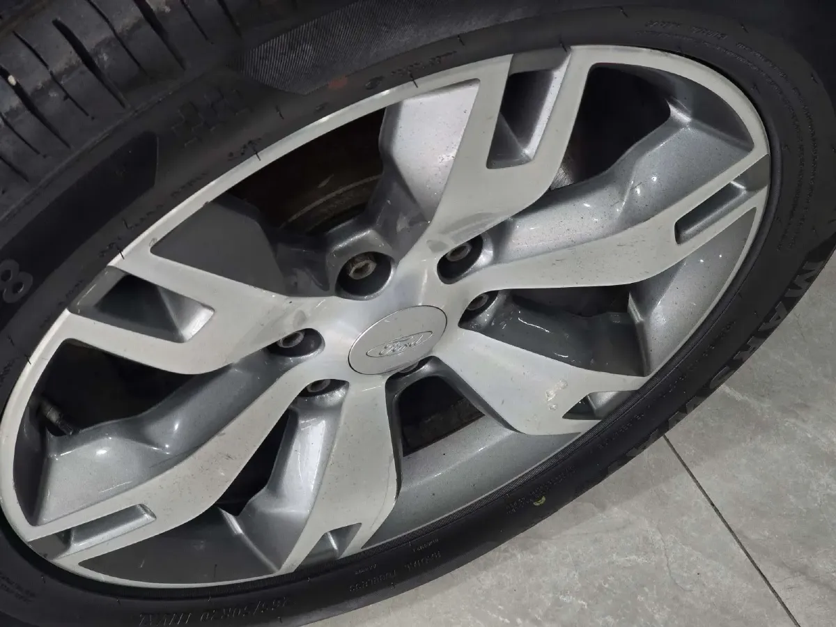 2016 Ford Everest 2.0T 245HP L4 6AT,autocango,china used car exporter,china ev exporter,chinese used car exporter,chinese used ev exporter