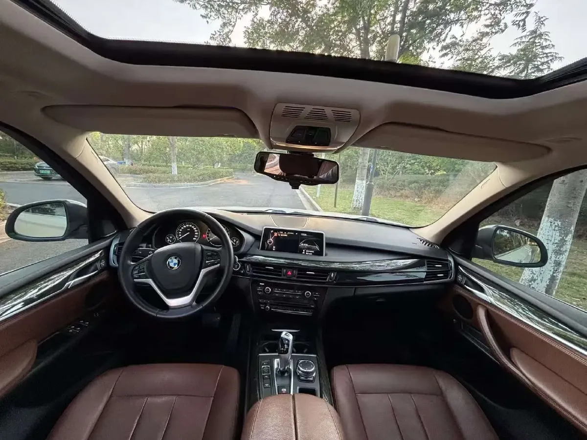 2014 BMW X5 3.0T 306HP L6 8AT,autocango,china used car exporter,china ev exporter,chinese used car exporter,chinese used ev exporter