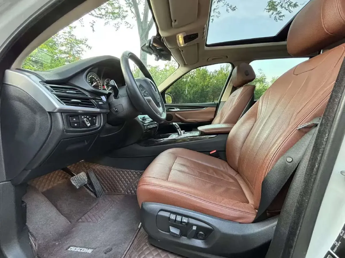 2014 BMW X5 3.0T 306HP L6 8AT,autocango,china used car exporter,china ev exporter,chinese used car exporter,chinese used ev exporter