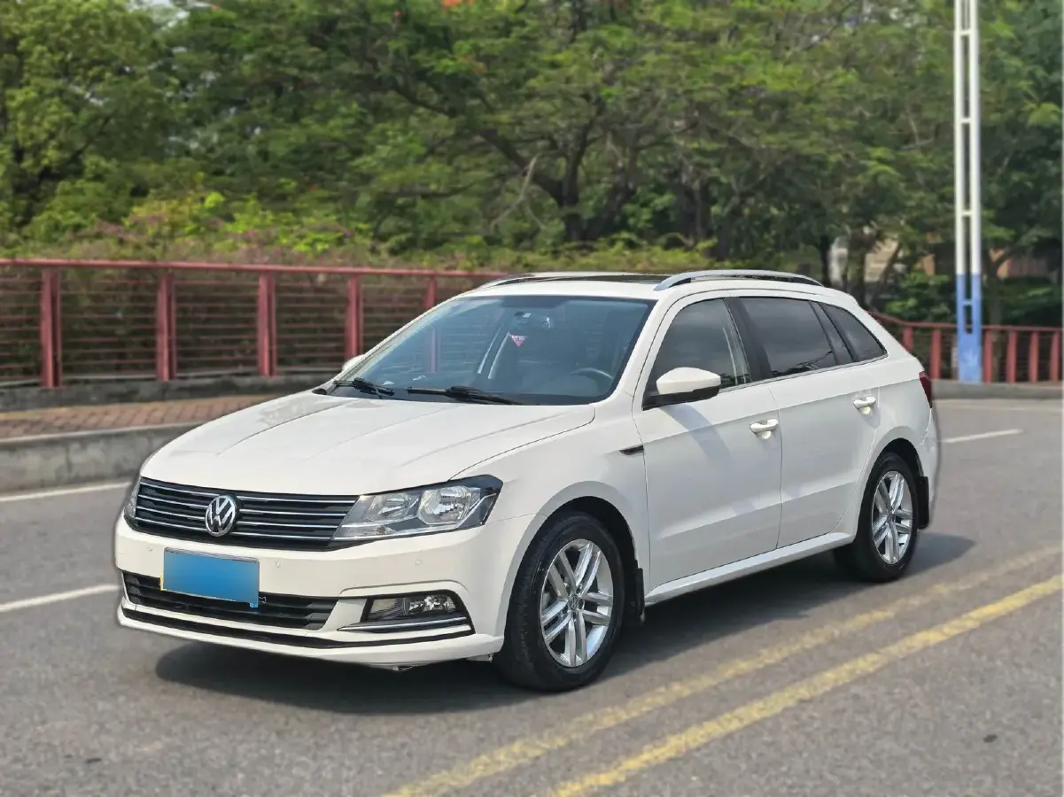 2017 Volkswagen Gran Lavida 1.6L 110HP L4 6AT