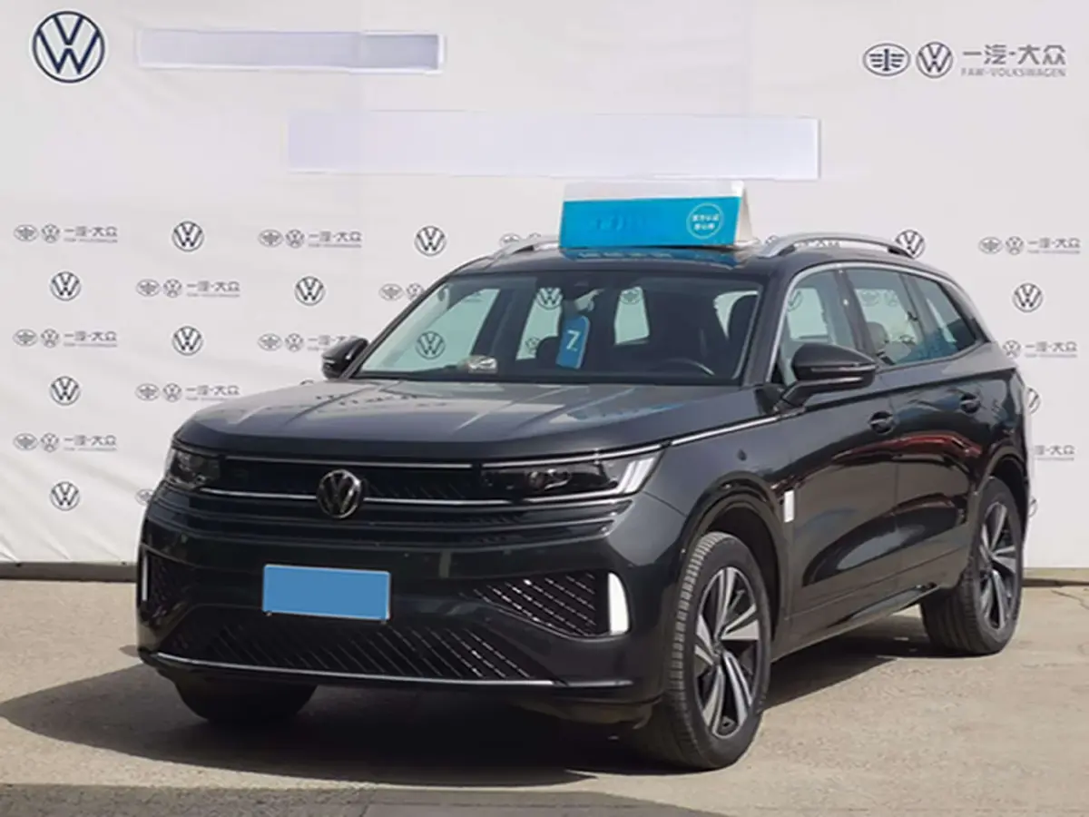 2023 Volkswagen Tavendor 2.0T 220HP L4 7DCT